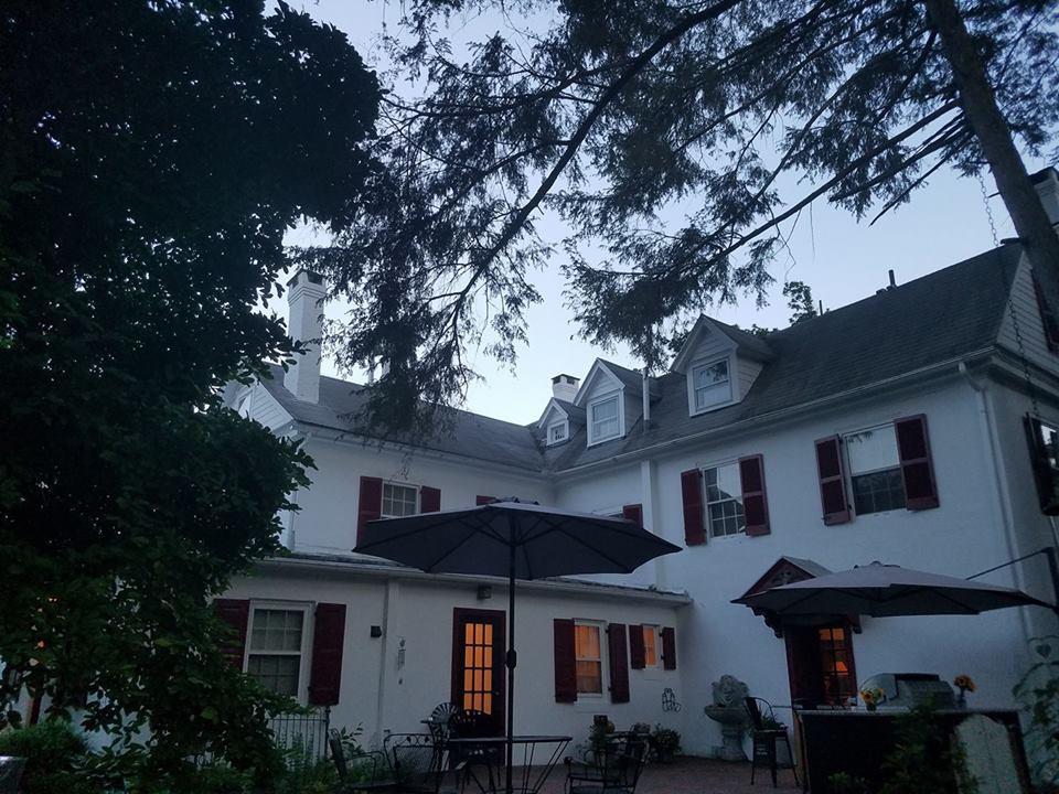 1777 Americana Inn & Lancaster Brewery เอฟราตา ภายนอก รูปภาพ